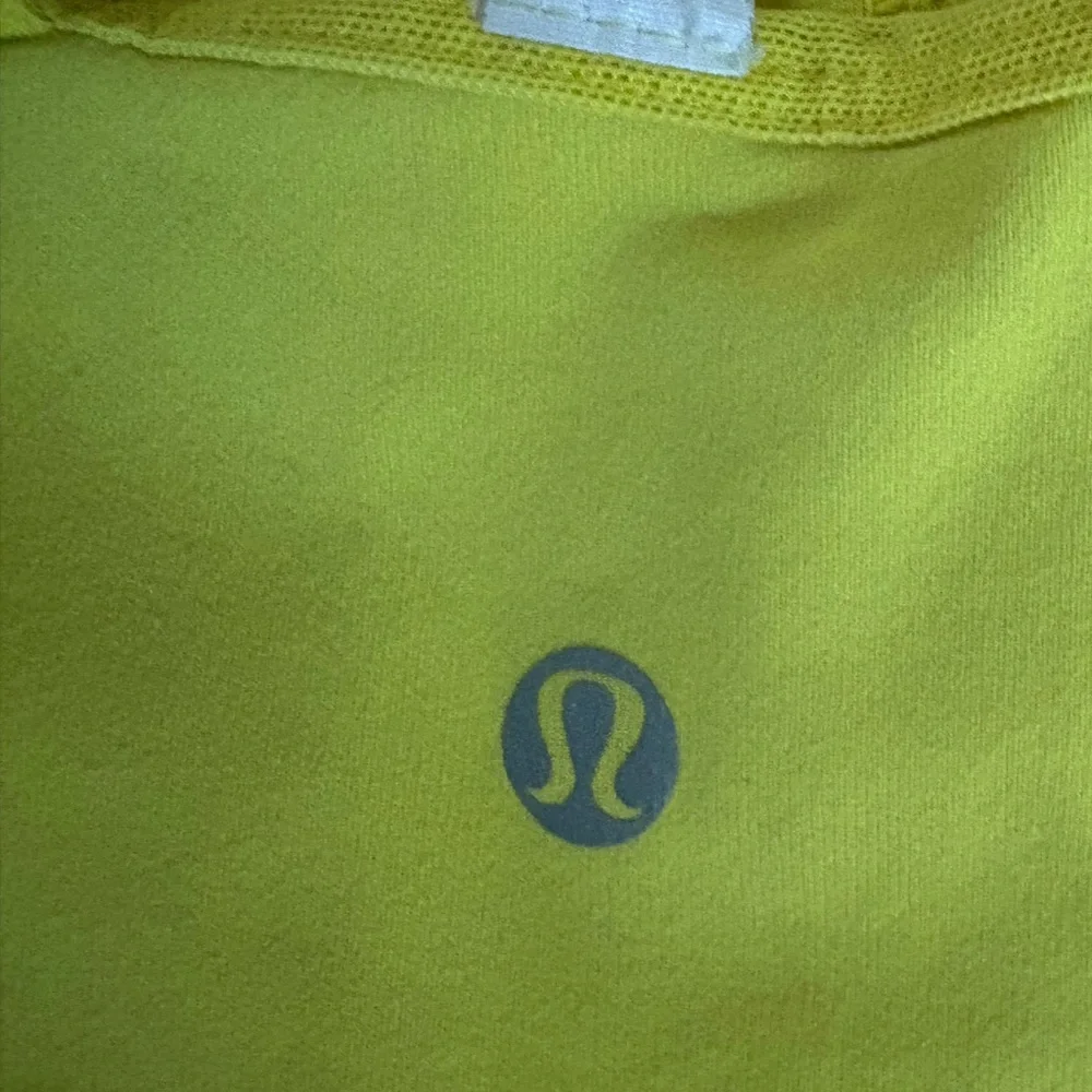 Lululemon Yellow Women's Top‎